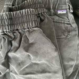 Patagonia Joggers - Size 6